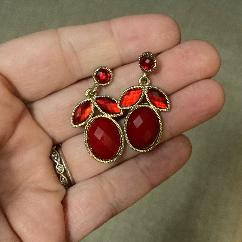 Vintage red cherry floral earrings gold-tone pierced dangle 1”